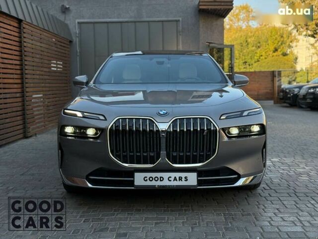 БМВ i7, объемом двигателя 0 л и пробегом 5 тыс. км за 90900 $, фото 1 на Automoto.ua