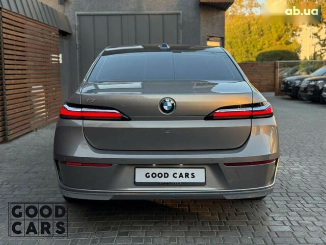 БМВ i7, объемом двигателя 0 л и пробегом 5 тыс. км за 90900 $, фото 5 на Automoto.ua