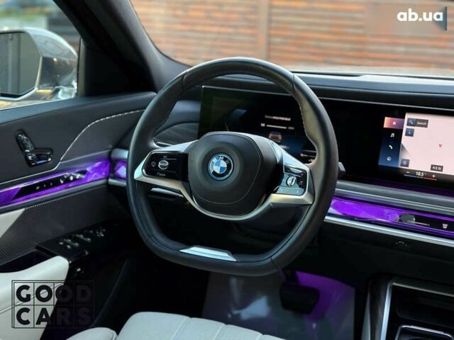 БМВ i7, объемом двигателя 0 л и пробегом 5 тыс. км за 90900 $, фото 24 на Automoto.ua