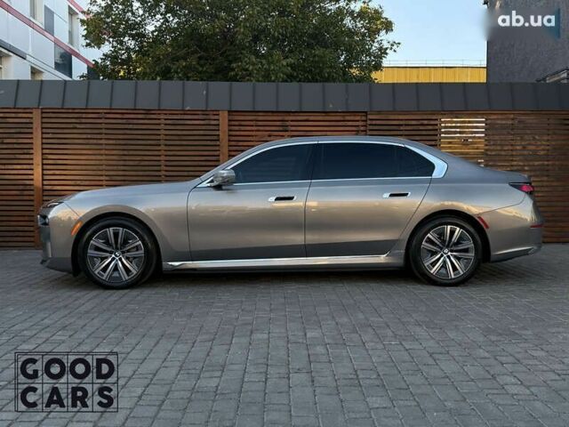 БМВ i7, объемом двигателя 0 л и пробегом 5 тыс. км за 90900 $, фото 3 на Automoto.ua