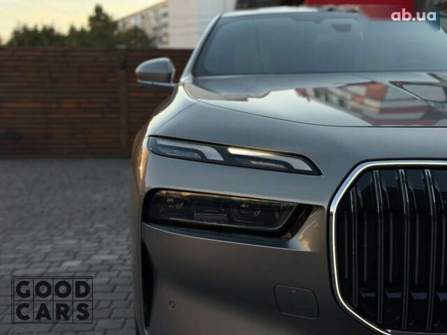 БМВ i7, объемом двигателя 0 л и пробегом 5 тыс. км за 90900 $, фото 13 на Automoto.ua