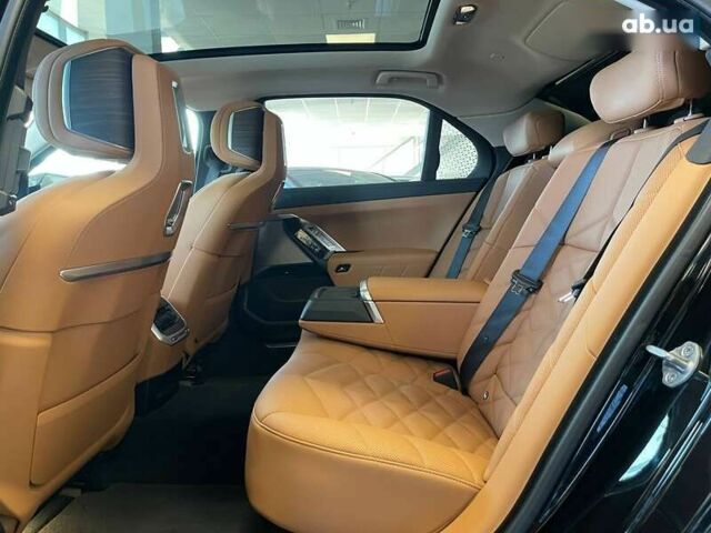 БМВ i7, объемом двигателя 0 л и пробегом 27 тыс. км за 91500 $, фото 16 на Automoto.ua