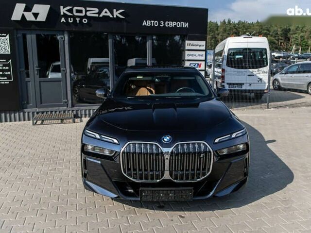 БМВ i7, объемом двигателя 0 л и пробегом 25 тыс. км за 87000 $, фото 4 на Automoto.ua