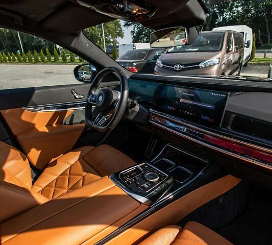 БМВ i7, объемом двигателя 0 л и пробегом 25 тыс. км за 87000 $, фото 7 на Automoto.ua