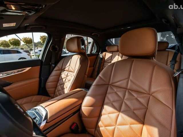 БМВ i7, объемом двигателя 0 л и пробегом 25 тыс. км за 87000 $, фото 9 на Automoto.ua