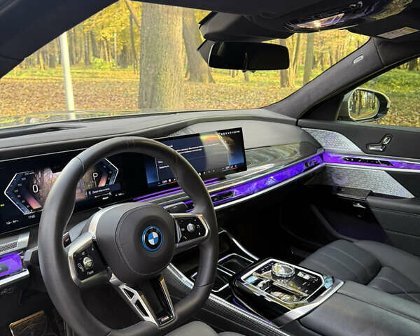 Сірий БМВ i7, об'ємом двигуна 0 л та пробігом 9 тис. км за 91500 $, фото 41 на Automoto.ua