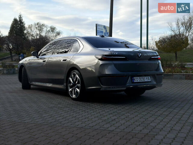 Серый БМВ i7, объемом двигателя 0 л и пробегом 75 тыс. км за 84300 $, фото 13 на Automoto.ua