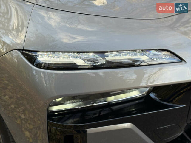 Сірий БМВ i7, об'ємом двигуна 0 л та пробігом 9 тис. км за 91500 $, фото 19 на Automoto.ua