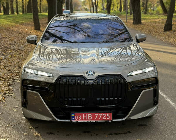 Сірий БМВ i7, об'ємом двигуна 0 л та пробігом 9 тис. км за 91500 $, фото 26 на Automoto.ua