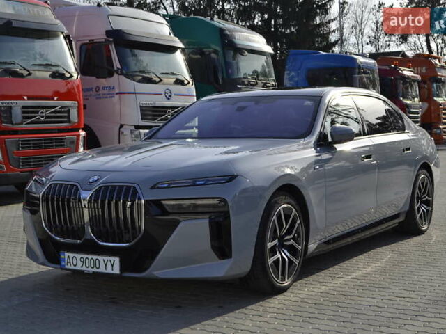 Сірий БМВ i7, об'ємом двигуна 0 л та пробігом 71 тис. км за 94000 $, фото 11 на Automoto.ua