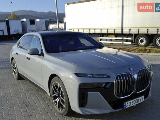 Сірий БМВ i7, об'ємом двигуна 0 л та пробігом 71 тис. км за 94000 $, фото 1 на Automoto.ua
