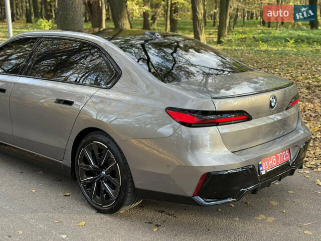 Сірий БМВ i7, об'ємом двигуна 0 л та пробігом 9 тис. км за 91500 $, фото 28 на Automoto.ua