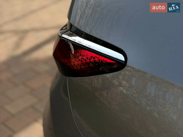 Серый БМВ i7, объемом двигателя 0 л и пробегом 75 тыс. км за 84300 $, фото 8 на Automoto.ua