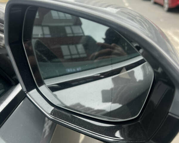 Серый БМВ i7, объемом двигателя 0 л и пробегом 20 тыс. км за 106000 $, фото 9 на Automoto.ua
