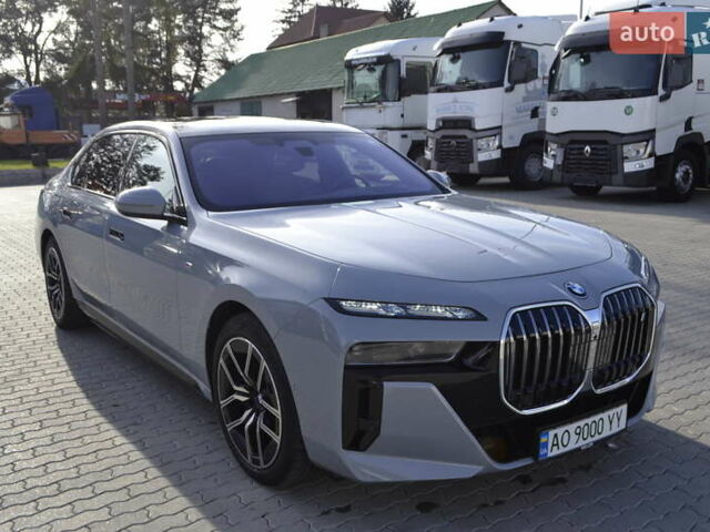 Сірий БМВ i7, об'ємом двигуна 0 л та пробігом 71 тис. км за 94000 $, фото 26 на Automoto.ua