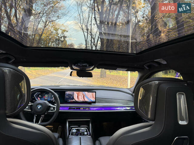 Сірий БМВ i7, об'ємом двигуна 0 л та пробігом 9 тис. км за 91500 $, фото 47 на Automoto.ua