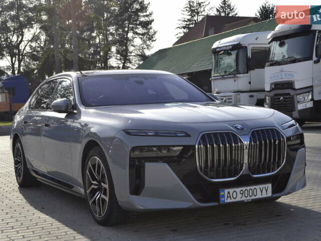 Сірий БМВ i7, об'ємом двигуна 0 л та пробігом 71 тис. км за 94000 $, фото 13 на Automoto.ua