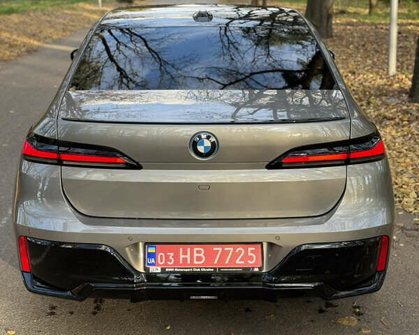 Сірий БМВ i7, об'ємом двигуна 0 л та пробігом 9 тис. км за 91500 $, фото 33 на Automoto.ua