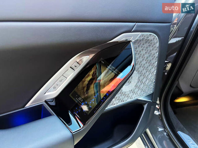 Сірий БМВ i7, об'ємом двигуна 0 л та пробігом 37 тис. км за 107500 $, фото 37 на Automoto.ua