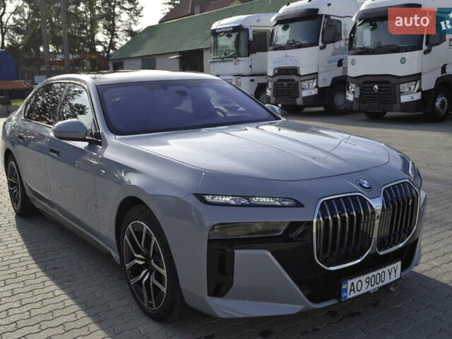 Сірий БМВ i7, об'ємом двигуна 0 л та пробігом 71 тис. км за 94000 $, фото 25 на Automoto.ua