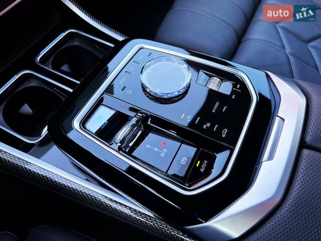 Сірий БМВ i7, об'ємом двигуна 0 л та пробігом 37 тис. км за 107500 $, фото 31 на Automoto.ua