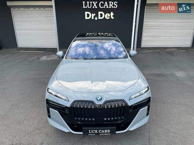 Сірий БМВ i7, об'ємом двигуна 0 л та пробігом 21 тис. км за 94900 $, фото 1 на Automoto.ua
