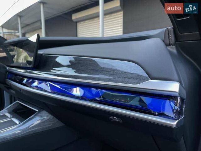 Сірий БМВ i7, об'ємом двигуна 0 л та пробігом 21 тис. км за 94900 $, фото 43 на Automoto.ua