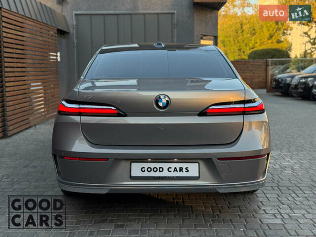 Сірий БМВ i7, об'ємом двигуна 0 л та пробігом 5 тис. км за 90900 $, фото 5 на Automoto.ua