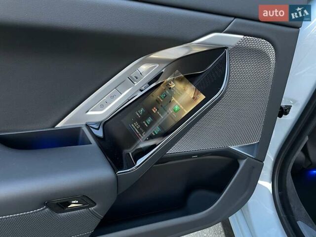 Сірий БМВ i7, об'ємом двигуна 0 л та пробігом 21 тис. км за 94900 $, фото 68 на Automoto.ua