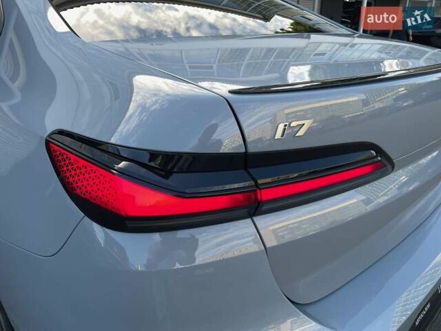 Сірий БМВ i7, об'ємом двигуна 0 л та пробігом 21 тис. км за 94900 $, фото 36 на Automoto.ua