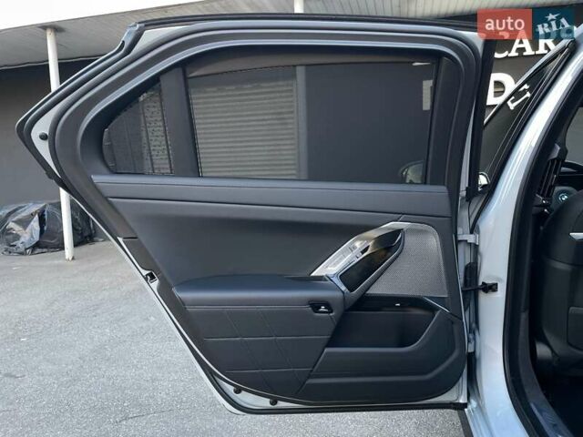 Сірий БМВ i7, об'ємом двигуна 0 л та пробігом 21 тис. км за 94900 $, фото 106 на Automoto.ua