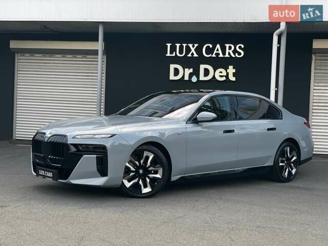Сірий БМВ i7, об'ємом двигуна 0 л та пробігом 21 тис. км за 94900 $, фото 9 на Automoto.ua