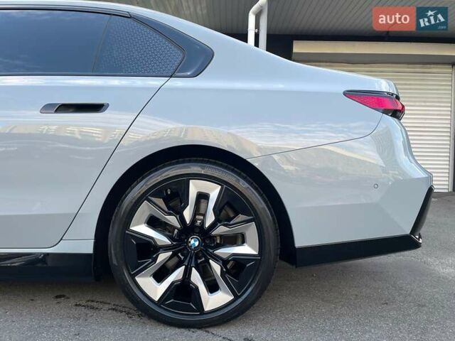 Сірий БМВ i7, об'ємом двигуна 0 л та пробігом 21 тис. км за 94900 $, фото 30 на Automoto.ua