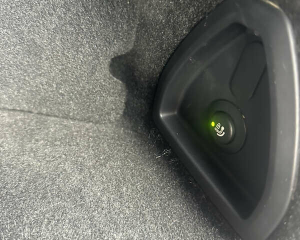 Серый БМВ i7, объемом двигателя 0 л и пробегом 31 тыс. км за 115000 $, фото 2 на Automoto.ua