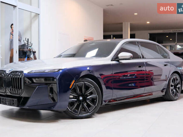 Синий БМВ i7, объемом двигателя 0 л и пробегом 12 тыс. км за 99000 $, фото 2 на Automoto.ua