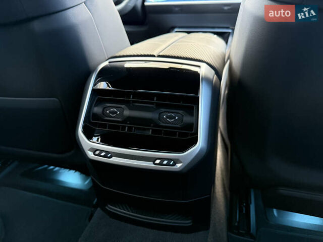 Синий БМВ i7, объемом двигателя 0 л и пробегом 31 тыс. км за 89900 $, фото 38 на Automoto.ua