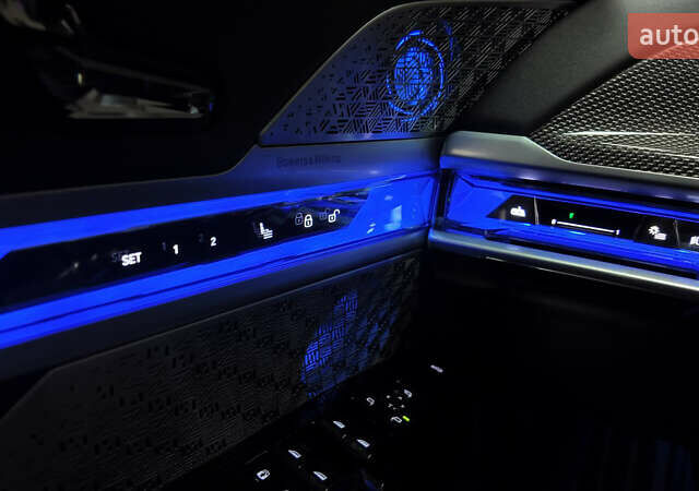 Синий БМВ i7, объемом двигателя 0 л и пробегом 12 тыс. км за 99000 $, фото 48 на Automoto.ua