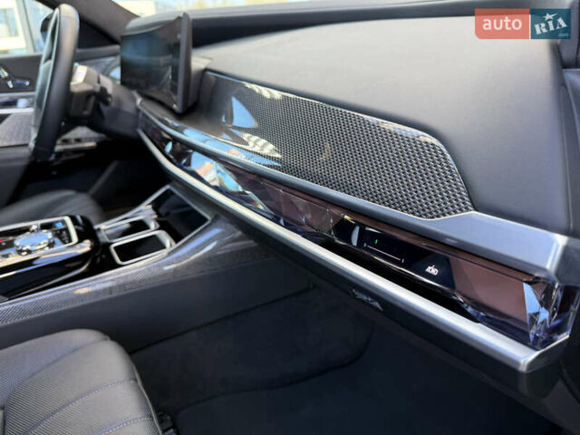 Синий БМВ i7, объемом двигателя 0 л и пробегом 31 тыс. км за 89900 $, фото 50 на Automoto.ua