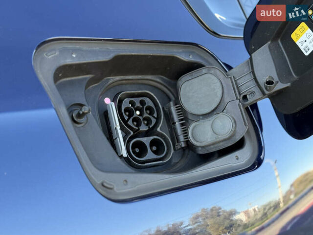 Синий БМВ i7, объемом двигателя 0 л и пробегом 31 тыс. км за 89900 $, фото 9 на Automoto.ua