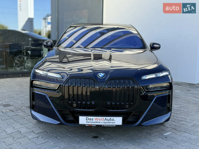 Синий БМВ i7, объемом двигателя 0 л и пробегом 31 тыс. км за 89900 $, фото 2 на Automoto.ua