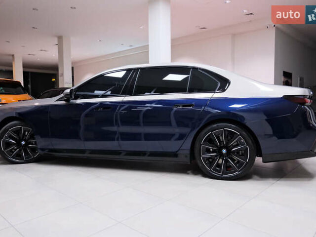 Синий БМВ i7, объемом двигателя 0 л и пробегом 12 тыс. км за 99000 $, фото 20 на Automoto.ua