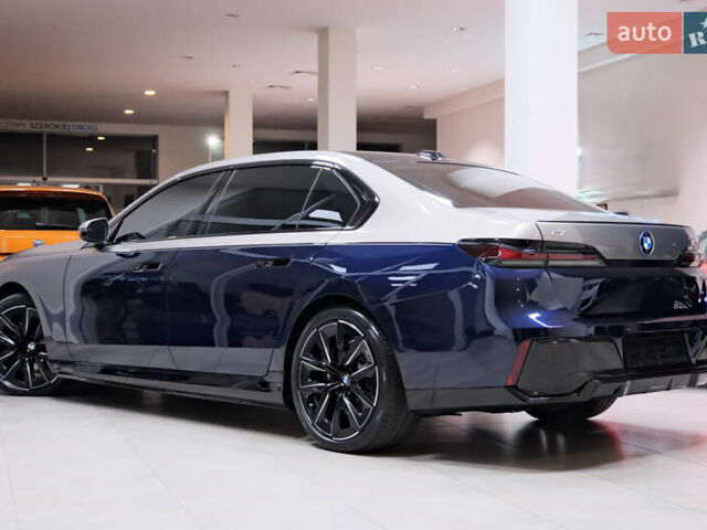 Синий БМВ i7, объемом двигателя 0 л и пробегом 12 тыс. км за 99000 $, фото 19 на Automoto.ua