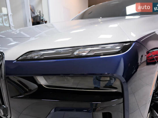 Синий БМВ i7, объемом двигателя 0 л и пробегом 12 тыс. км за 99000 $, фото 10 на Automoto.ua