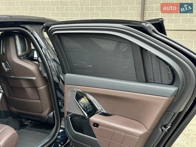 Синий БМВ i7, объемом двигателя 0 л и пробегом 92 тыс. км за 82900 $, фото 27 на Automoto.ua