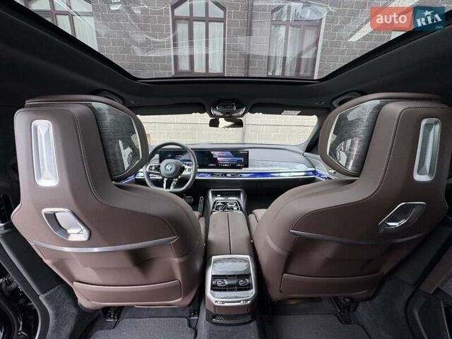 Синий БМВ i7, объемом двигателя 0 л и пробегом 92 тыс. км за 82900 $, фото 1 на Automoto.ua