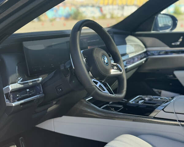 Синій БМВ i7, об'ємом двигуна 0 л та пробігом 4 тис. км за 106900 $, фото 1 на Automoto.ua