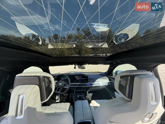 Синій БМВ i7, об'ємом двигуна 0 л та пробігом 4 тис. км за 106900 $, фото 34 на Automoto.ua