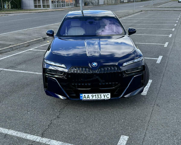 Синій БМВ i7, об'ємом двигуна 0 л та пробігом 4 тис. км за 106900 $, фото 4 на Automoto.ua