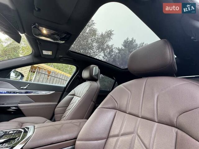Синий БМВ i7, объемом двигателя 0 л и пробегом 92 тыс. км за 82900 $, фото 13 на Automoto.ua