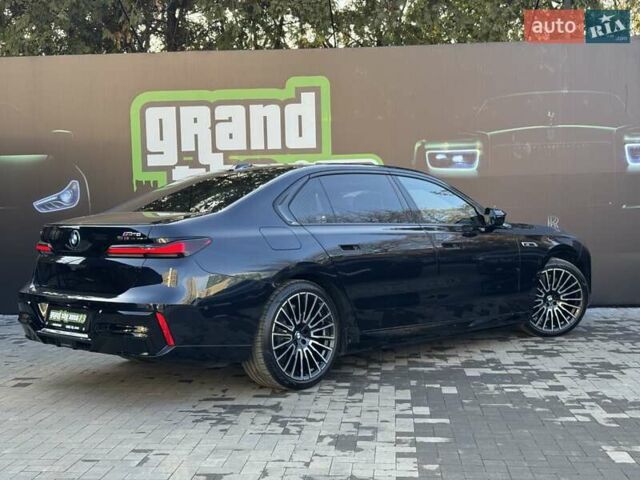 Синий БМВ i7, объемом двигателя 0 л и пробегом 8 тыс. км за 124000 $, фото 71 на Automoto.ua